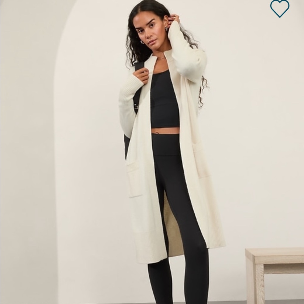 Athleta Alpine Spirit Wrap
